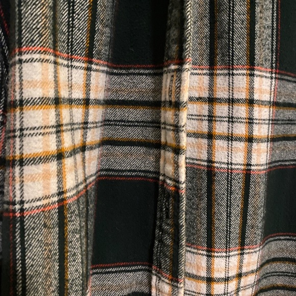 Green Old Navy Flannel - Picture 2 of 3